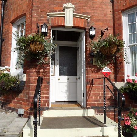 Glenora Guest House Whitby Esterno foto