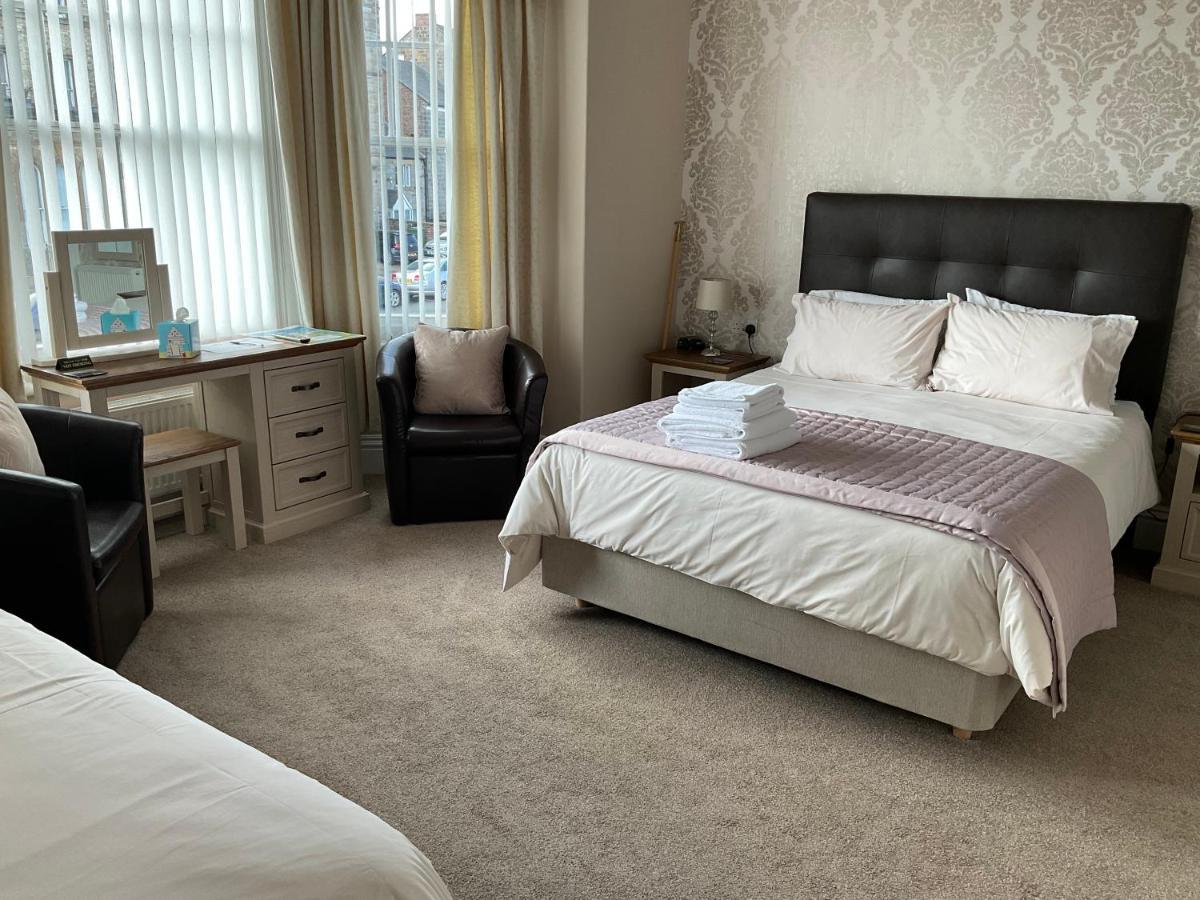Glenora Guest House Whitby Esterno foto