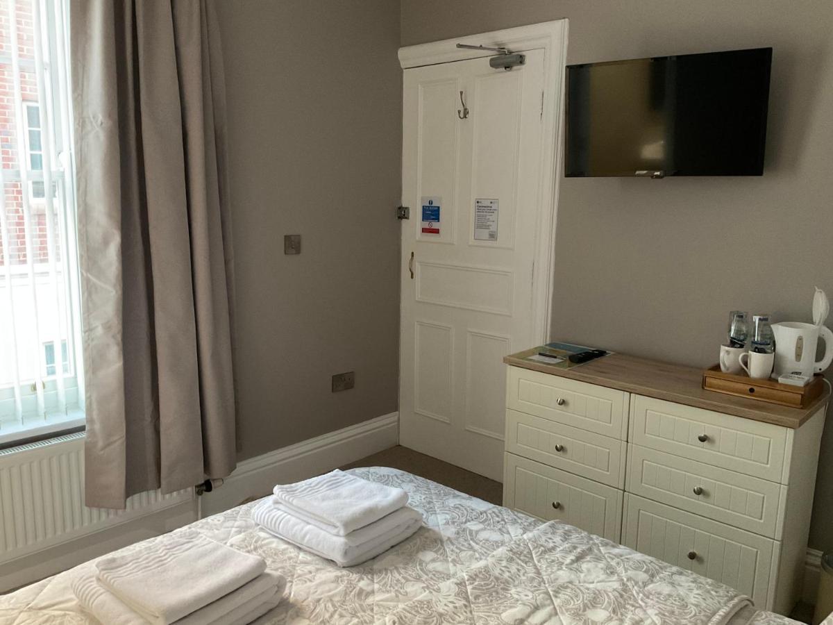 Glenora Guest House Whitby Esterno foto