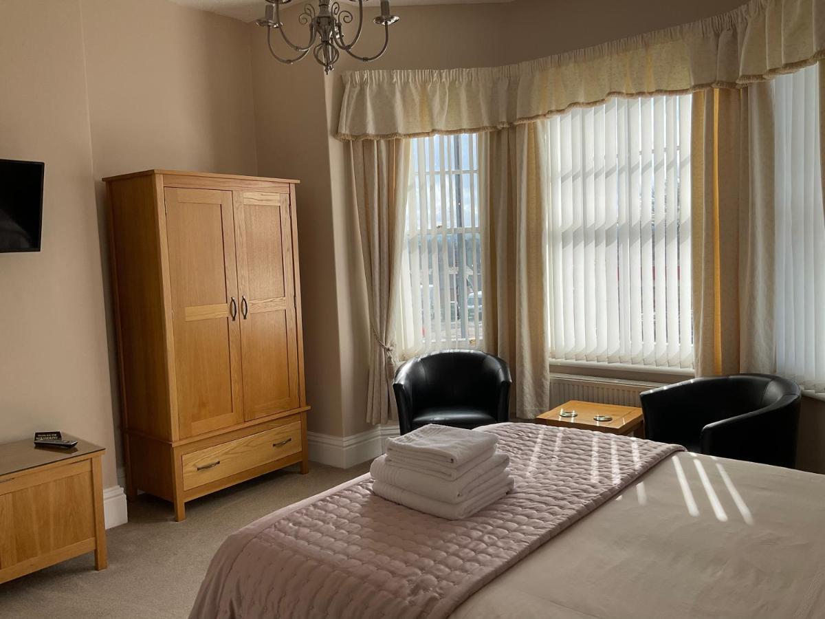 Glenora Guest House Whitby Esterno foto
