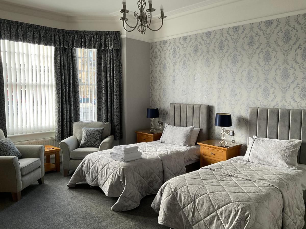 Glenora Guest House Whitby Esterno foto