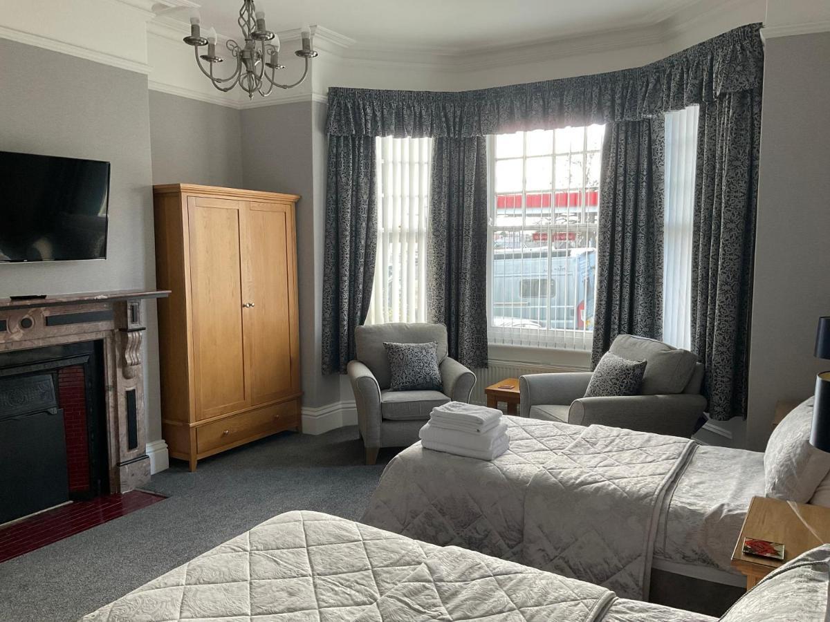Glenora Guest House Whitby Esterno foto