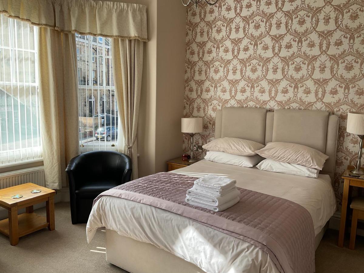Glenora Guest House Whitby Esterno foto