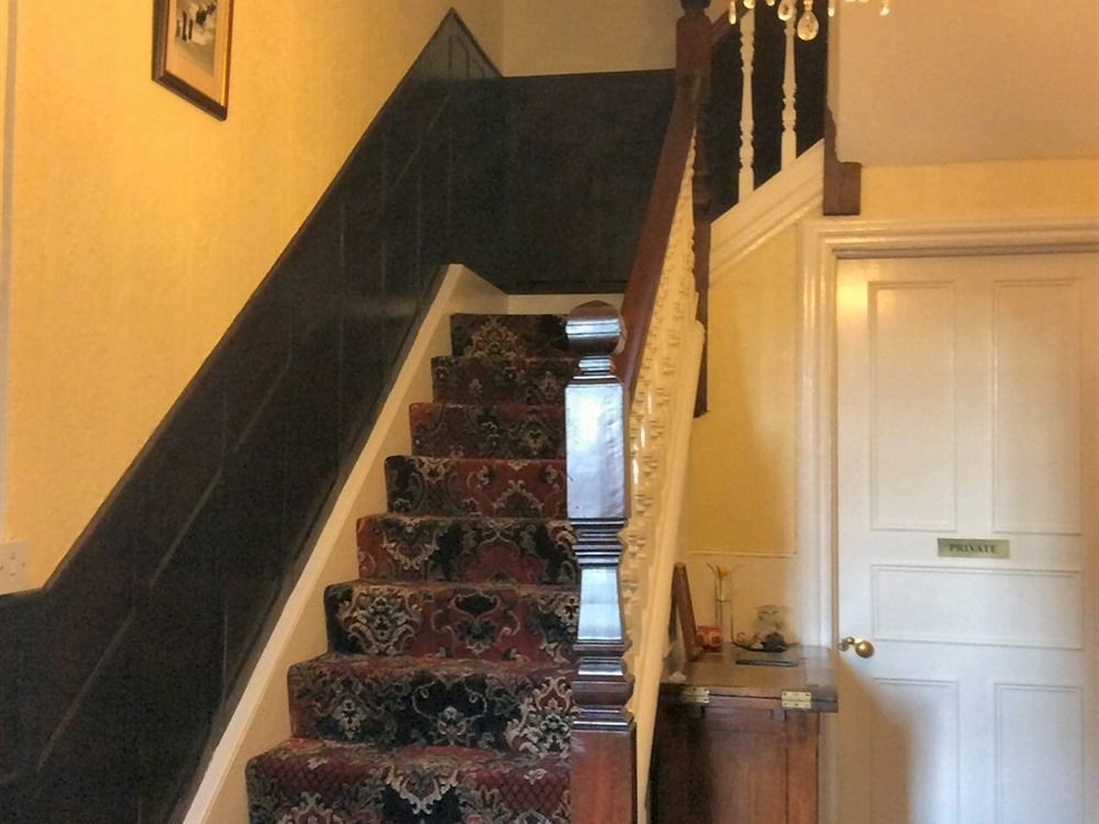 Glenora Guest House Whitby Esterno foto
