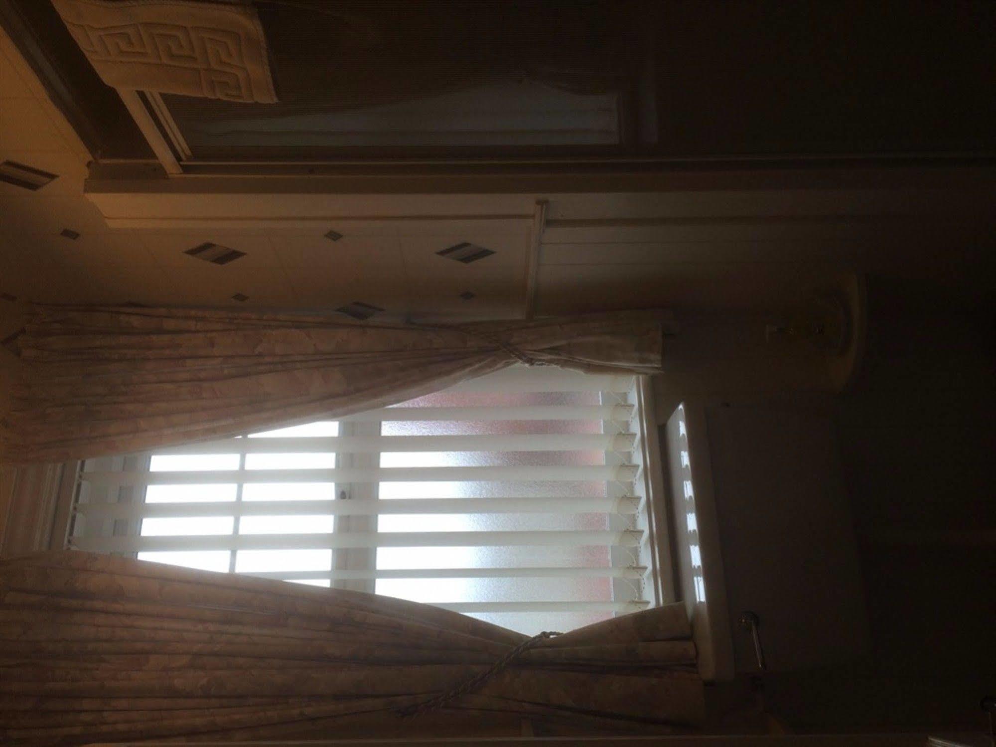 Glenora Guest House Whitby Esterno foto