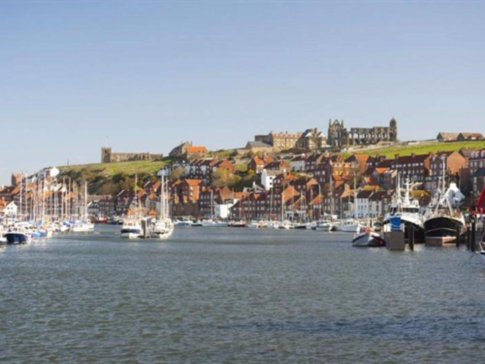 Glenora Guest House Whitby Esterno foto